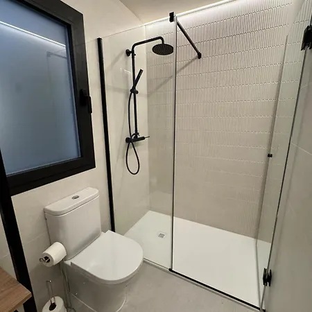 アパート Industrial Near Plaza Ponce De Leon セビリア